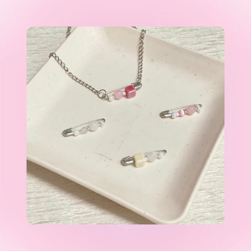 Vòng cổ safety pin | Shopee Việt Nam