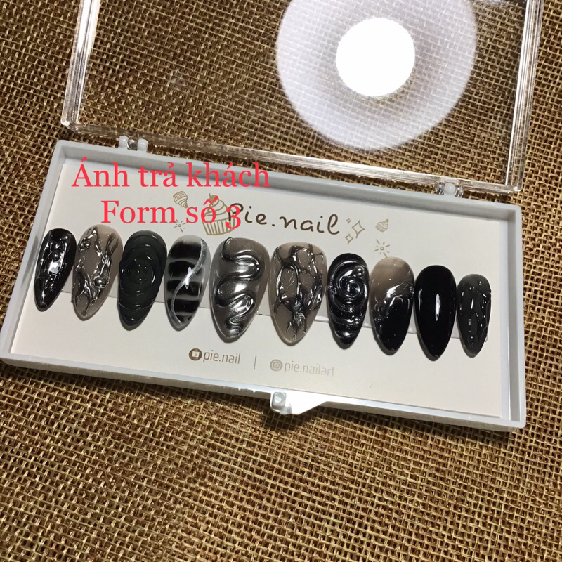 186. nailbox đen mix gel nổi tráng gương