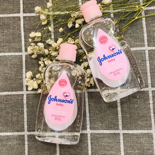 Dầu Mát Xa Dưỡng Ẩm Johnson's Baby Oil (50ml, 200ml)