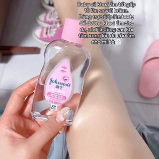 Dầu Mát Xa Dưỡng Ẩm Johnson's Baby Oil (50ml, 200ml)