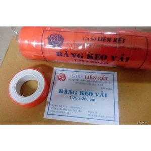 Băng Keo Liên Kết (Hộp/10c) Băng Keo Liên Kết hộp thông thoáng, độ dính cao, giúp bảo vệ các vết thương nhỏ