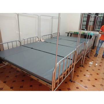 Giường bệnh nhân tiêu chuẩn