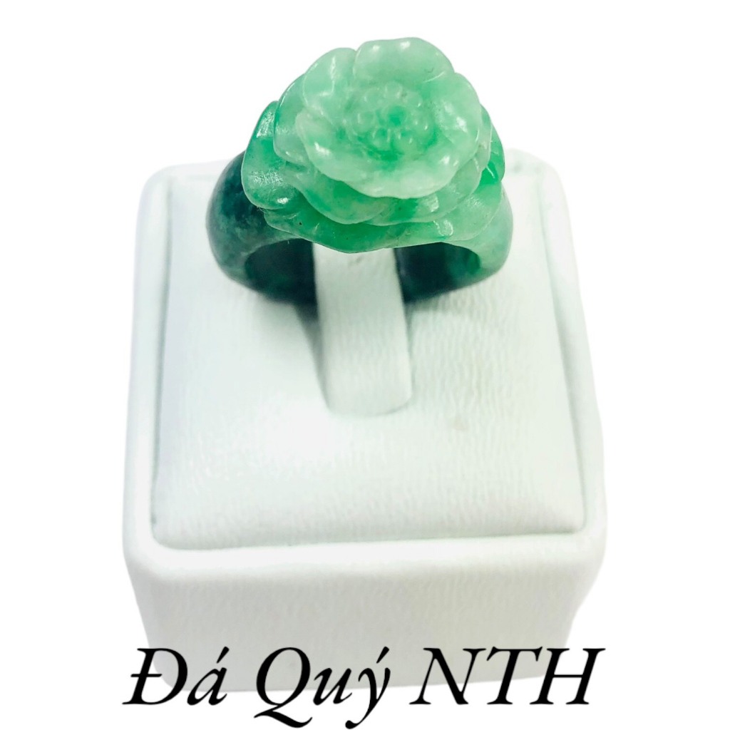 Nhẫn Chạm Hoa Mai Đá Cam Thạch Xanh Lý Tự Nhiên - Trang Sức Hợp Mệnh Mộc, Hỏa | TueHi Gemstone