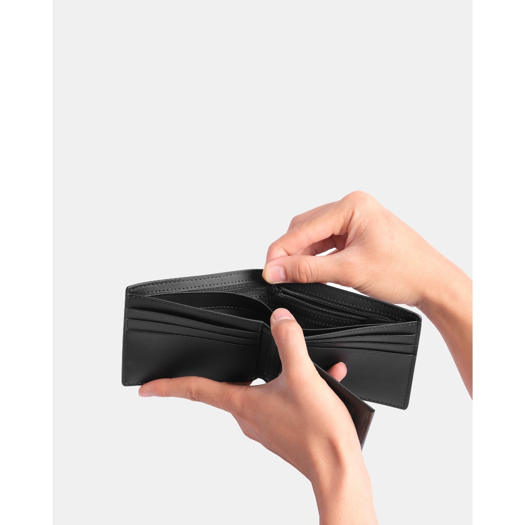 Ảnh Ví Nam gập đôi Henry có Khóa Kéo và chức năng RFID với chất liệu da Swift cao cấp, mềm mại, bền bỉ - LEONARDO 2