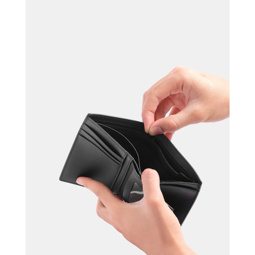 Ảnh Ví Nam gập đôi Henry có Khóa Kéo và chức năng RFID với chất liệu da Swift cao cấp, mềm mại, bền bỉ - LEONARDO 1