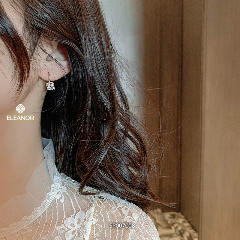 Bông tai nữ chuôi bạc 925 Eleanor Accessories khuyên tai đính đá hình vuông phụ kiện trang sức 7008