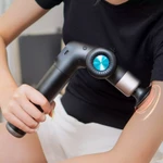 Súng Massage Cầm Tay GIÃN CƠ CAO CẤP MAXCARE Tùy Chỉnh 5 Góc Gập, Nhiệt Phục Hồi 50°C, Giảm Đau Bắp Vai Cổ Gáy, Pin 60N — ảnh 3