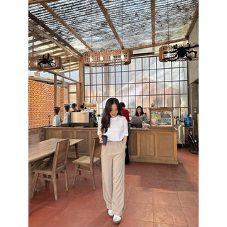 Quần tây ống suông đóng nút Ma Vie