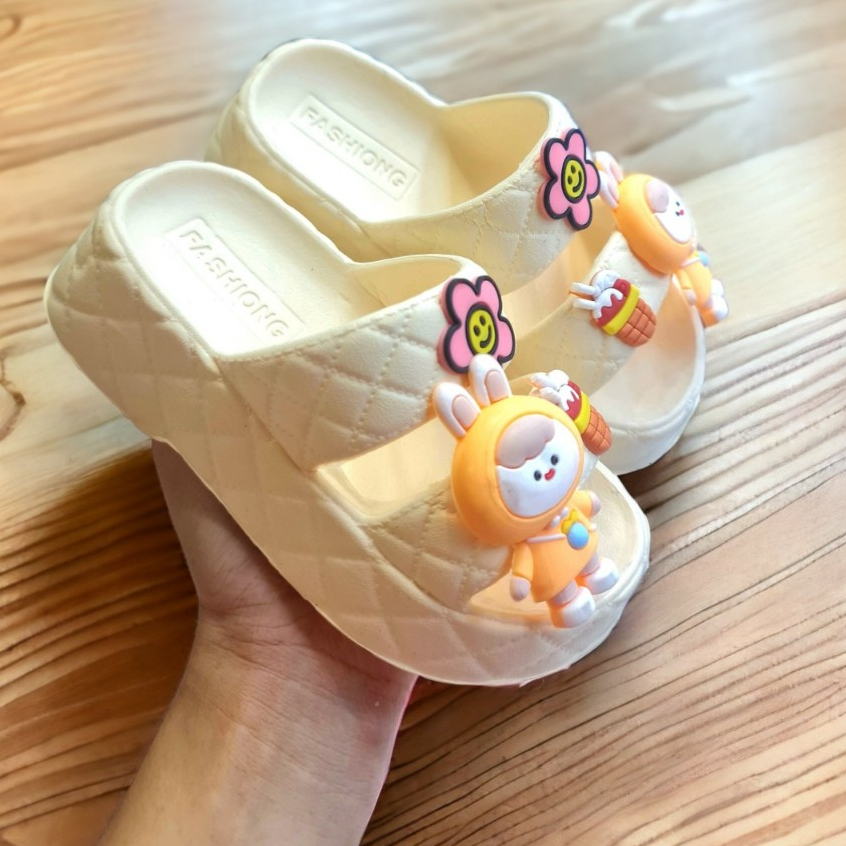 Dép bánh mì cho bé gái hình thỏ hoa mai siêu dễ thương, dép 2 quai chống nước đế cao siêu nhẹ và mềm