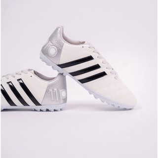 Giày Đá Bóng Wika 3 Sọc 11Pro, Toni Kross Chính Hãng Wika được Khâu Toàn Bộ Đế Chắc Chắn HD Sports SIEU HOT
