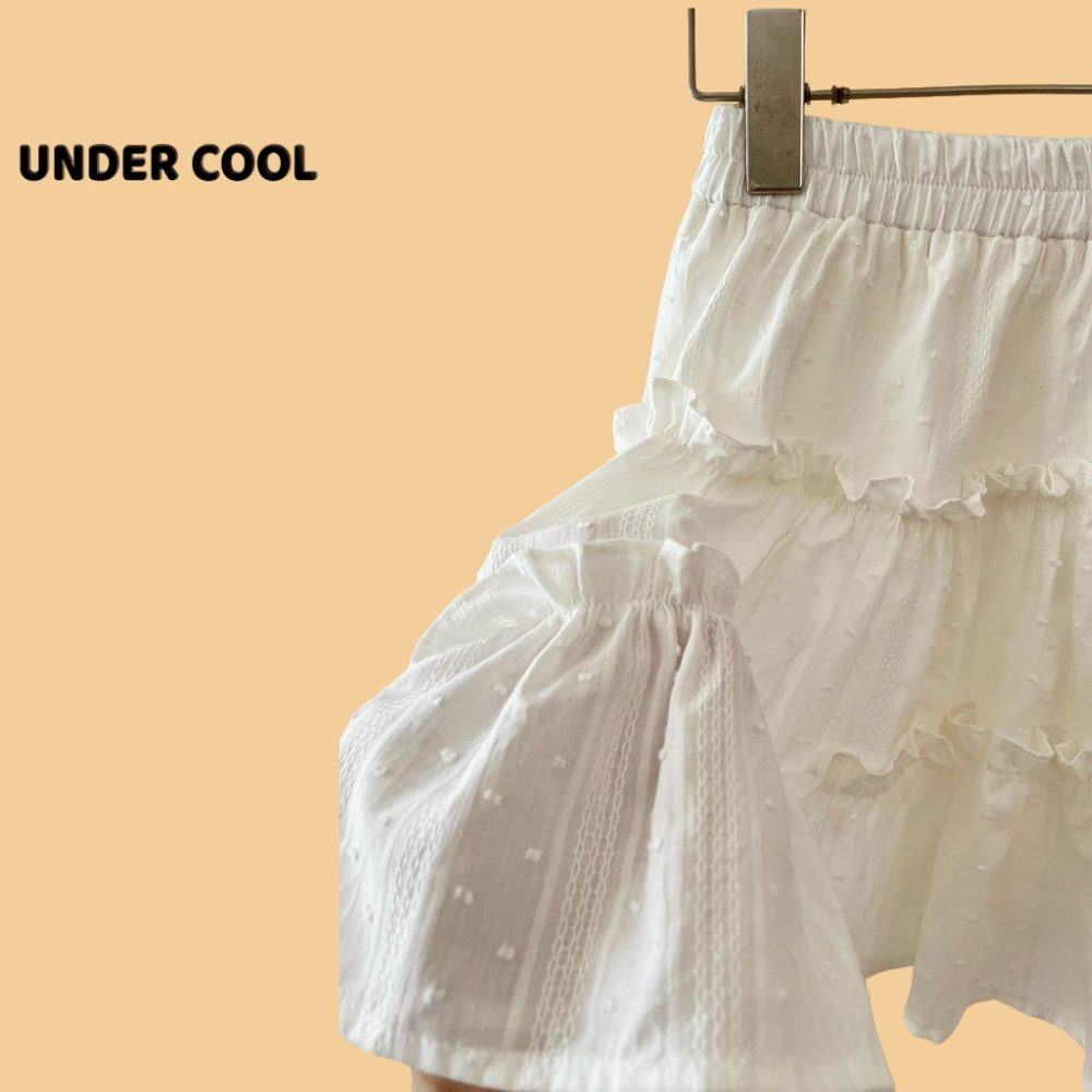 Chân Váy Ngắn Trắng 3 Tầng UNDERCOOL Chấm Bi Viền Bèo Có Lót Trong CV10