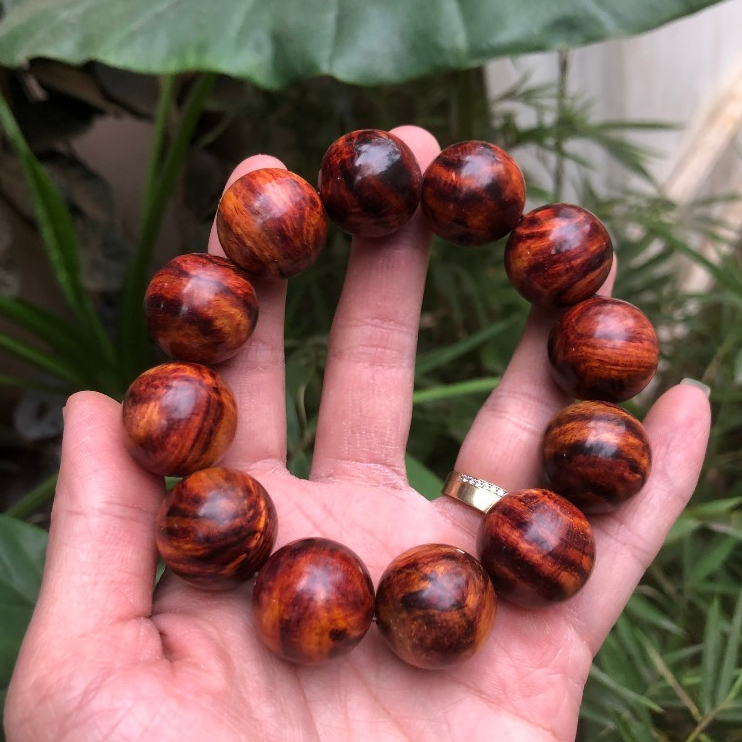 sưa đỏ bắc bộ bao kiểm tra mọi hình thức giá tại xưởng gỗ làng nghề tiện nhị khê