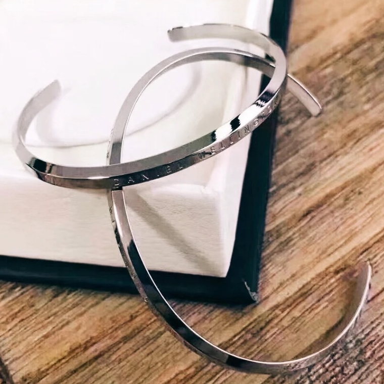 Lắc tay đôi Tyche Classic DW Cuff,vòng tay đôi dành tặng bạn gái phù hợp đeo đi chơi,đi làm,đi học