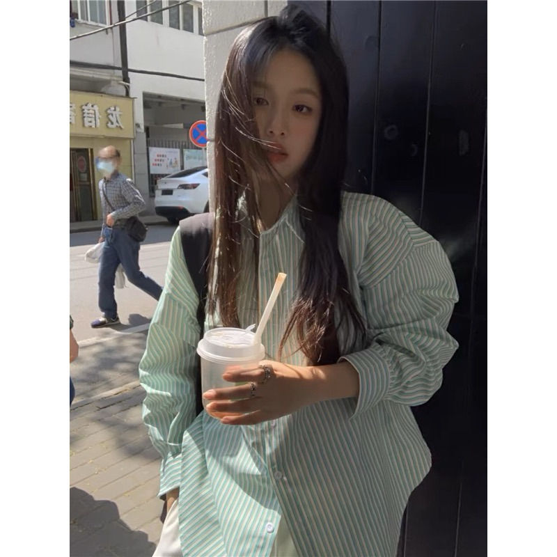 Sơ mi kẻ dài tay thêu thỏ Bunnyy form rộng