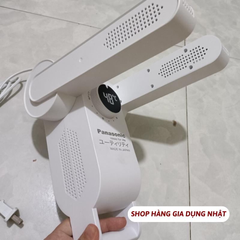 Máy Sấy Giày Siêu Tốc Panasonic Kết Hợp Diệt Khuẩn Bằng Oxy Và Khử Mùi Hiệu Quả SP05