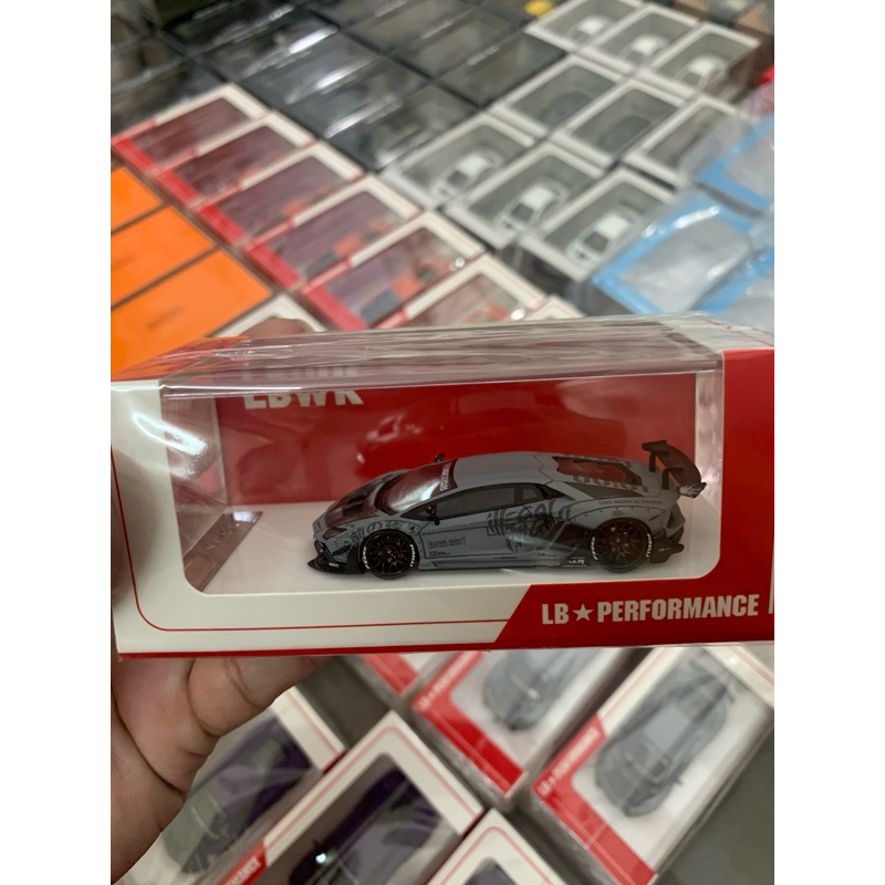 Modellino In Miniatura Lamborghini Aventador 1/64 Mini GT SVJ 63 Weiss Schwarz 2022 1 64
