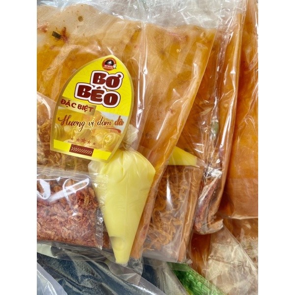 Bánh tráng dẻo bơ béo full topping.
