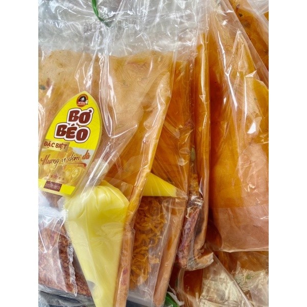 Bánh tráng dẻo bơ béo full topping.