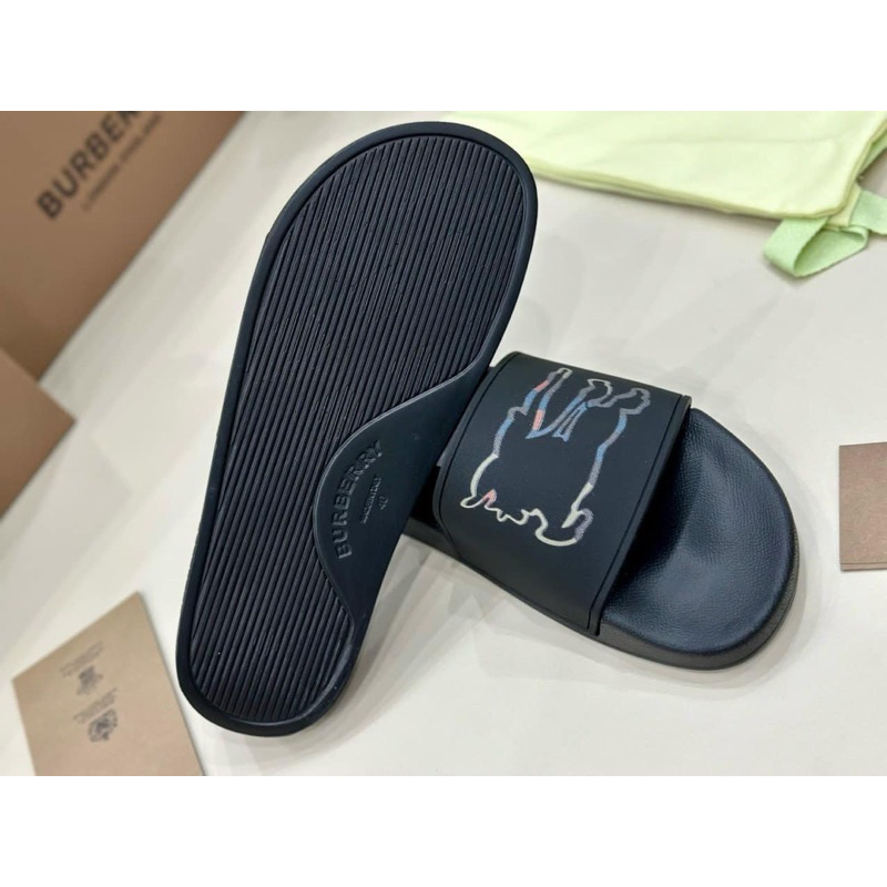⚡️[Hight Quality] Dép Quai Ngang Bu1be11y Equestrian Knight Printed - Check Họa Tiết Logo Ngưa Sang Trọng - Full Box