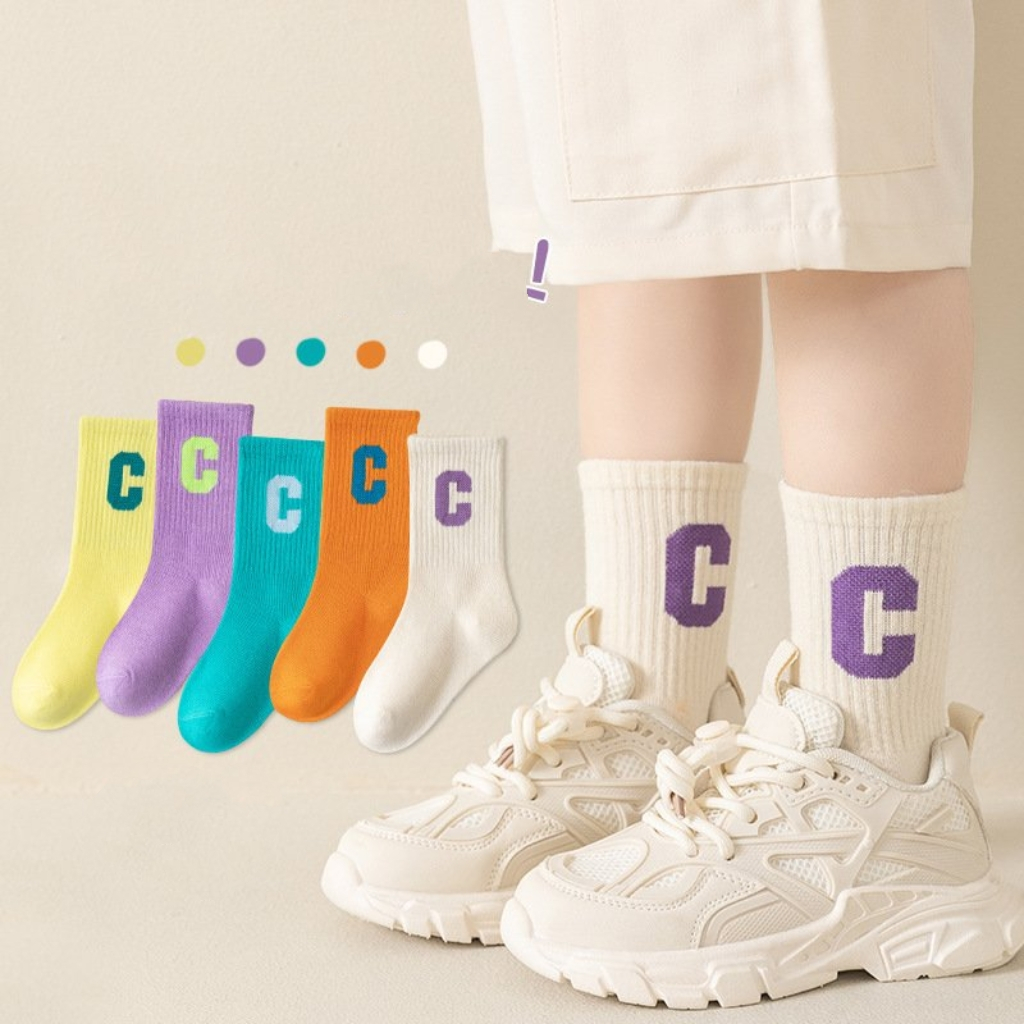 Vớ Tất trẻ em (COMBO 5 ĐÔI) cao cổ chữ C phong cách trẻ trung và năng động.