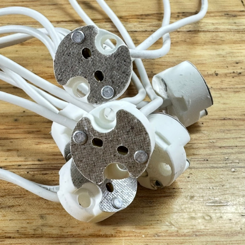Conbo 3 Đế cắm bóng halogen đèn xông tinh dầu Shopee Việt Nam