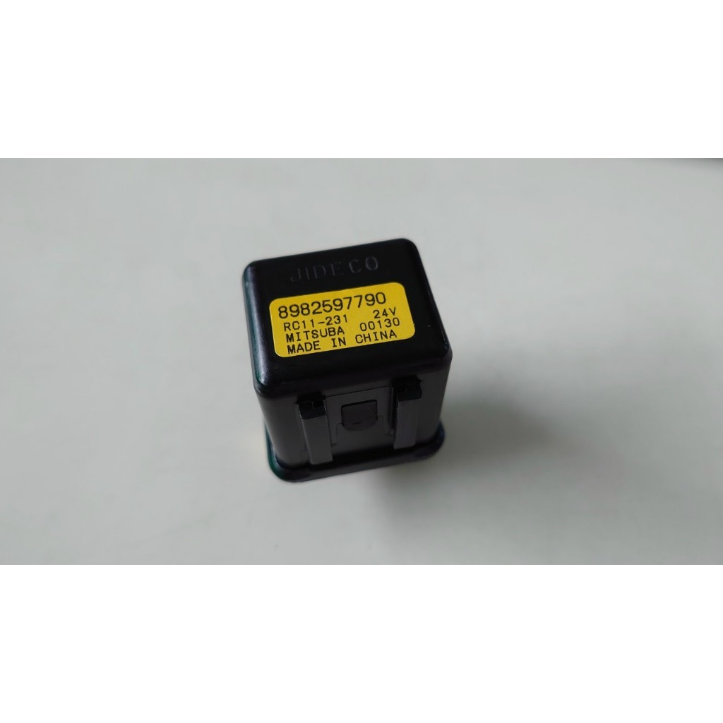 Relay hộp điều khiển động cơ (Relay main/ Relay ECM, ECU) xe Isuzu 24V