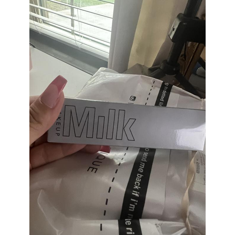 Mascara MILK MAKEUP KUSH High Volumizing Mascara, Size: 10ML Cosmetic Mỹ Phẩm