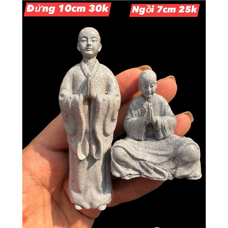 Tượng tăng nhân chắp tay size mini trang trí tiểu cảnh, terrarium