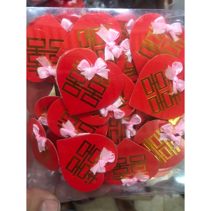 Hộp 90-100 cái trái tim chữ Hỷ dán áo | Shopee Việt Nam