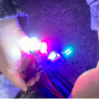 Bóng led T10 không nháy. Bóng cắm đờ mi led không nháy các màu cực đẹp.