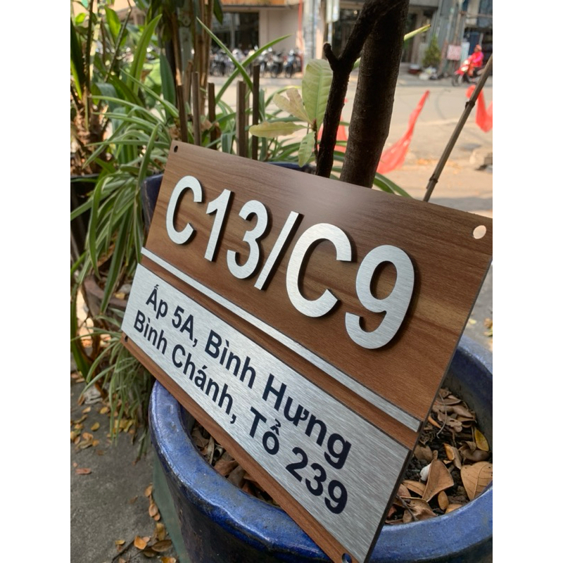 bảng, biển số nhà Alu vân gỗ nhạt. số nổi sang trọng. thiết kế theo yêu cầu