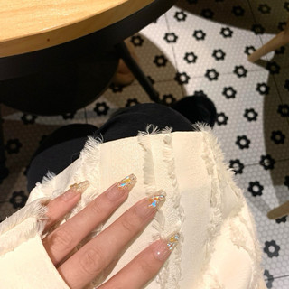 NANTY Nailbox thiết kế đính đá đầu móng M002