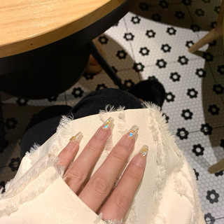 NANTY Nailbox thiết kế đính đá đầu móng M002
