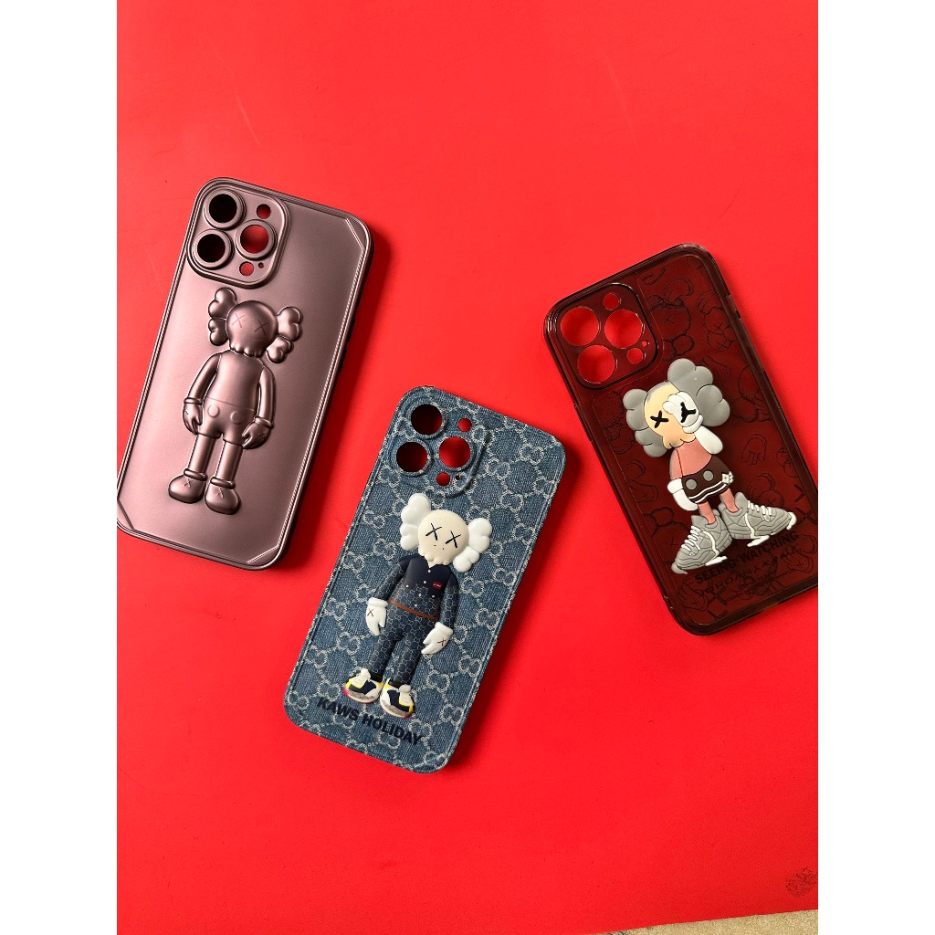 ốp iphone gấu Kaws hình nổi