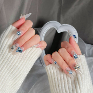 NANTY Nailbox thiết kế màu nước gạo đính đá xanh đậm M418