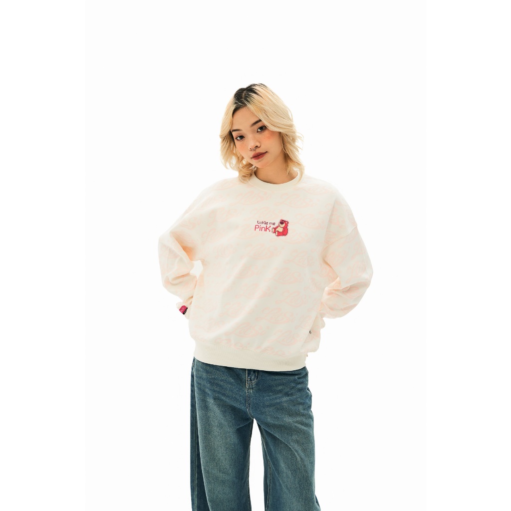 Áo Nỉ Không Mũ BOO Unisex Oversized In Tràn Hình Gấu Dâu Lotso