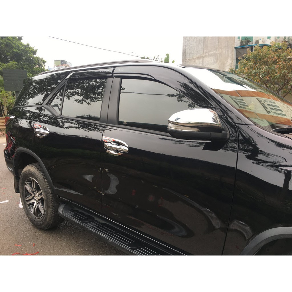 Vè che mưa xe TOYOTA FORTUNER 2010 - 2023, Chất liệu NHỰA ĐEN ABS Thái Lan.