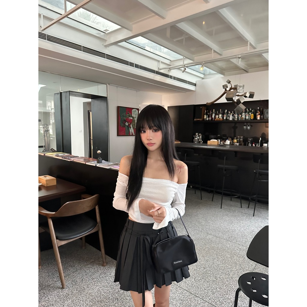 Áo Thun Croptop Dài Tay Trễ Vai Pepper Clothing Áo Thun 2 Lớp Nhún Eo Tay Loe Tôn Dáng Màu Đen - Serena Top | BigBuy360 - bigbuy360.vn
