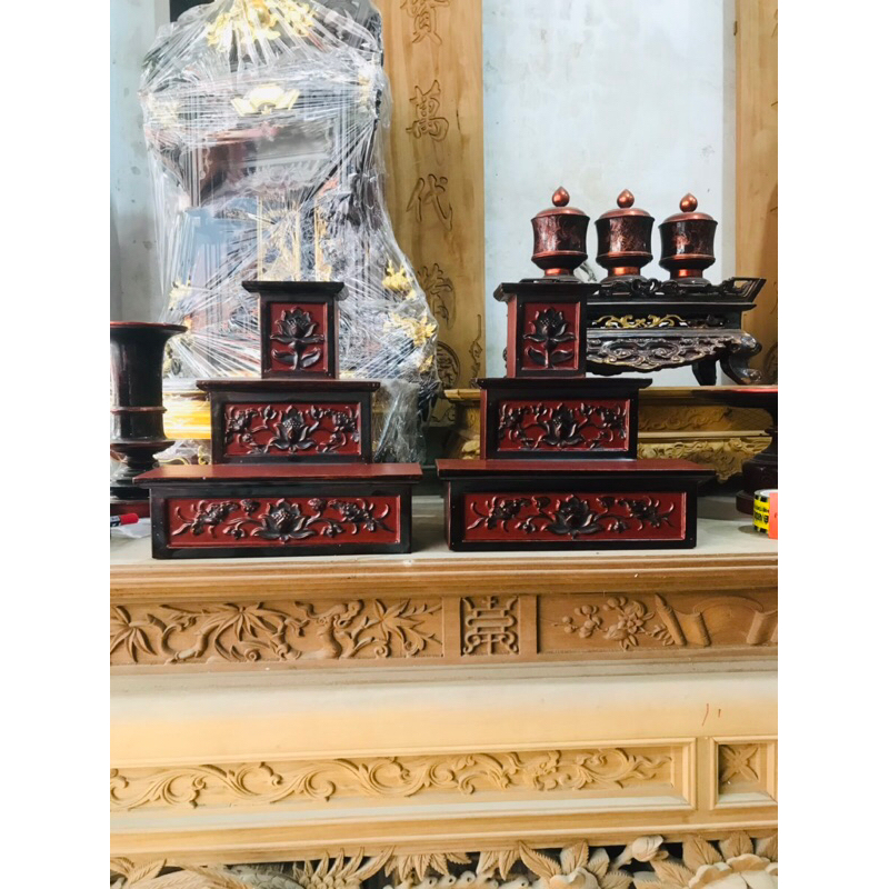 Kệ kê rượu thờ