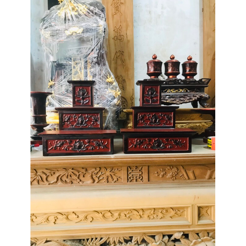 Kệ kê rượu thờ