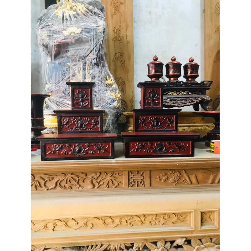 Kệ kê rượu thờ