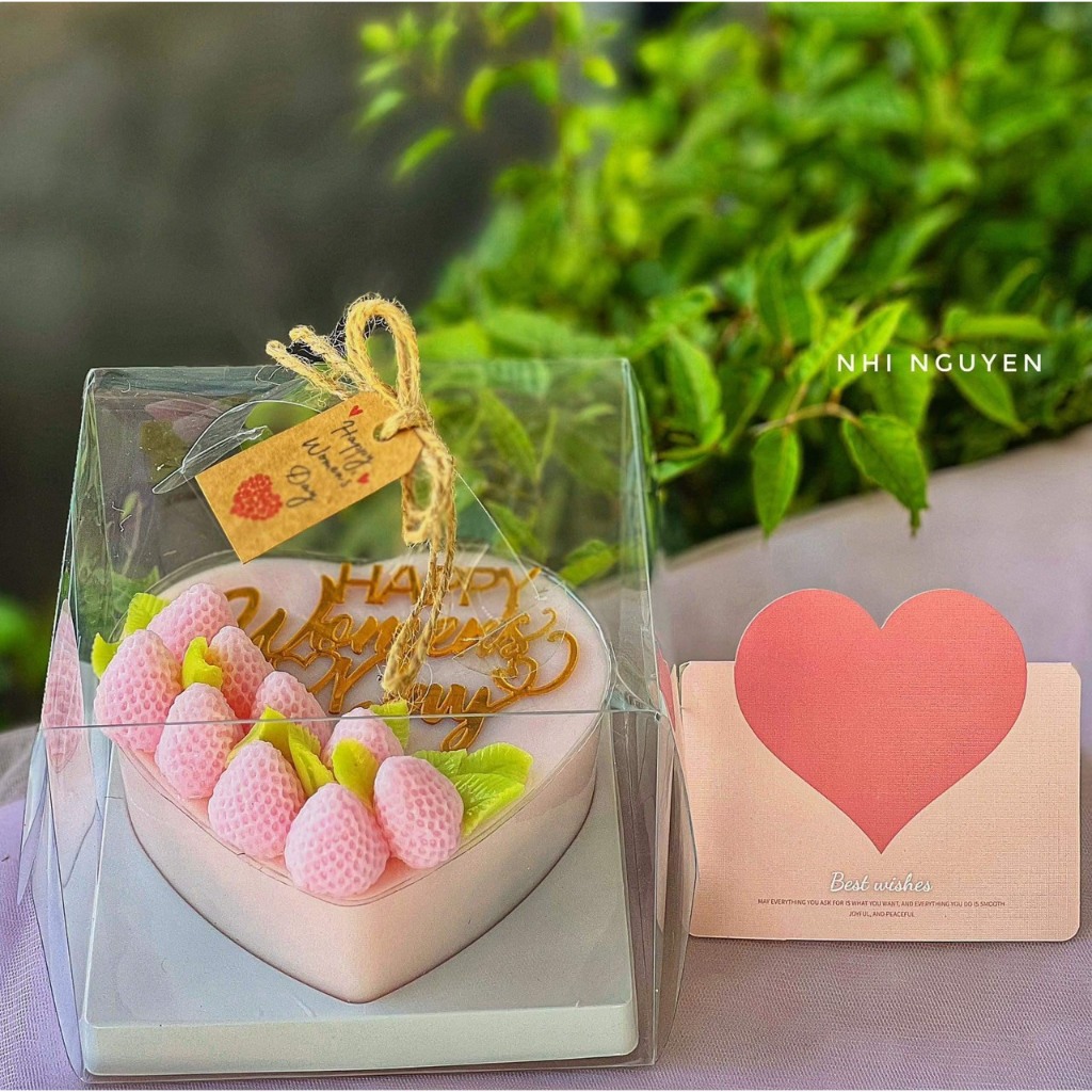 Hộp trái tim mica đựng bánh mousse, rau câu quà tặng sinh nhật 8/3
