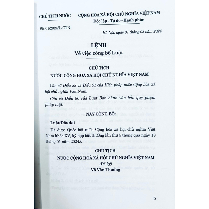 Ảnh Sách - Luật Đất Đai (Được thông qua ngày 18/01/2024) 2