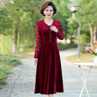 Đầm Nhung Dài Tay Mùa Thu Phối Ren Cho Mẹ VH90