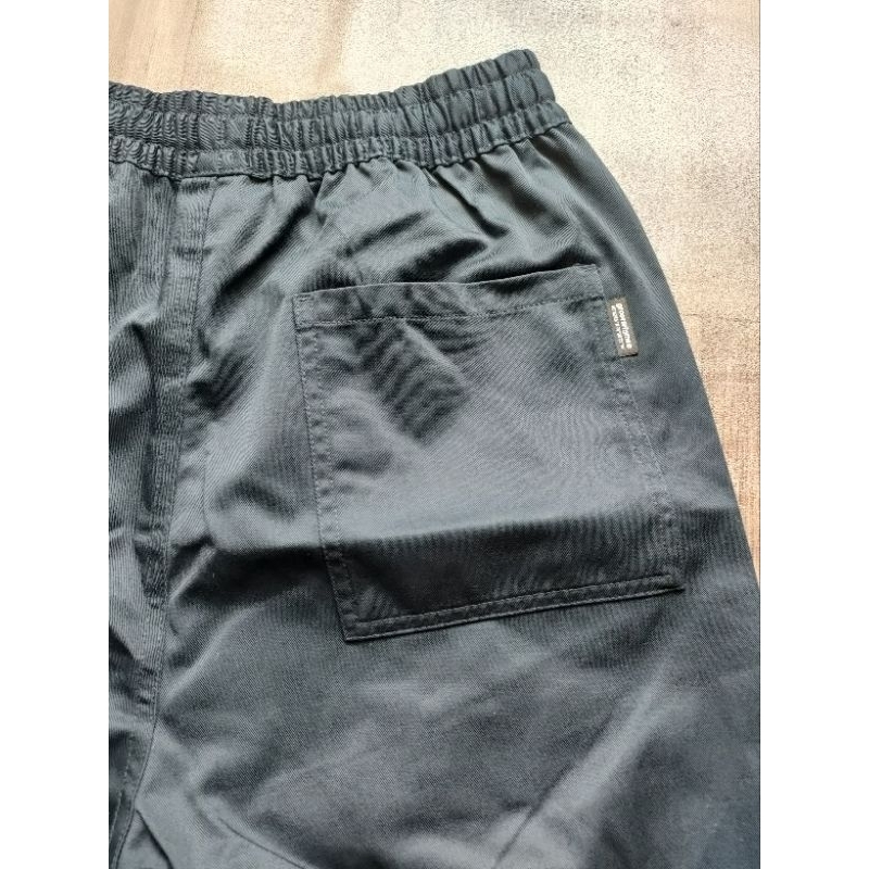 (Sale) Quần short kaki xuất hàn dư xịn (65-75 kg)