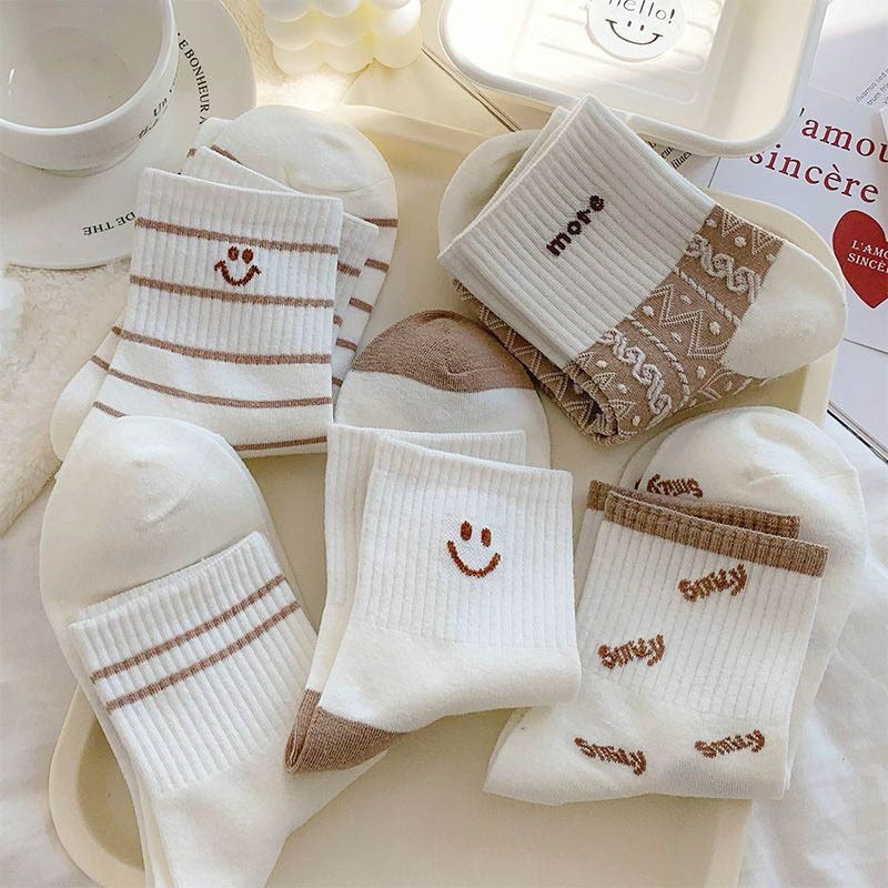 Tất vớ nam nữ cổ cao set 5 đôi họa tiết trẻ trung, chất liệu cotton Hàn Quốc thoáng khí - Ekiu Shop