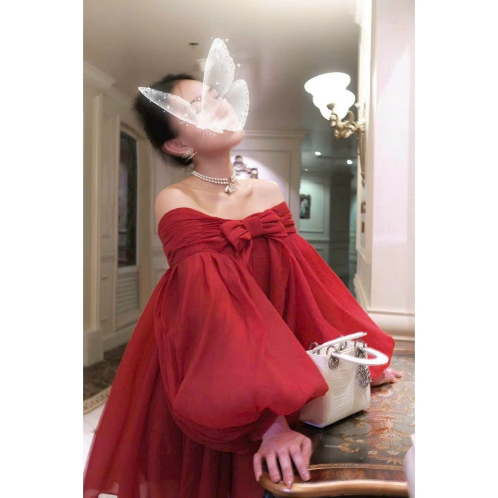 Đầm ngắn nữ kiểu babydoll trễ vai tay bồng xòe thắt nơ 2 lớp cao cấp chất voan tơ- D03