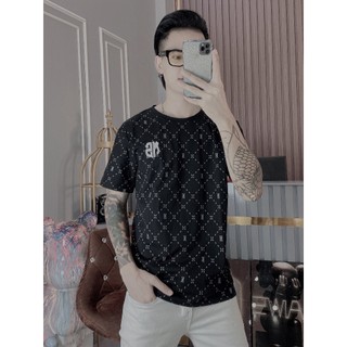 ÁO THUN CỔ TRÒN UNISEX PHỐI VIỀN CARO CHỮ THÊU MS MẪU MỚI 2024