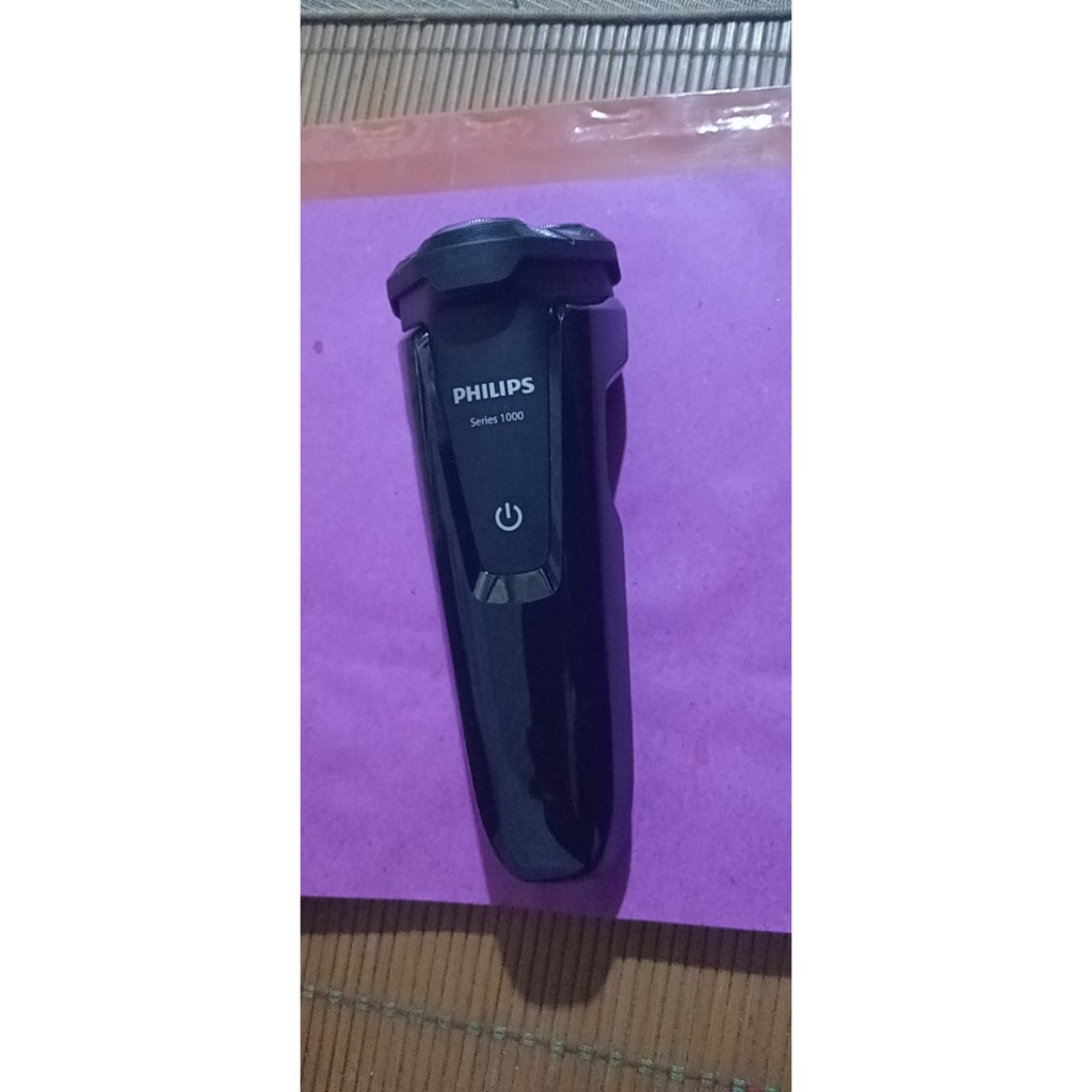 Máy cạo râu cao cấp Philips S1010 -cao cấp – Sử dụng hiệu quả – Bảo hành 12 tháng.