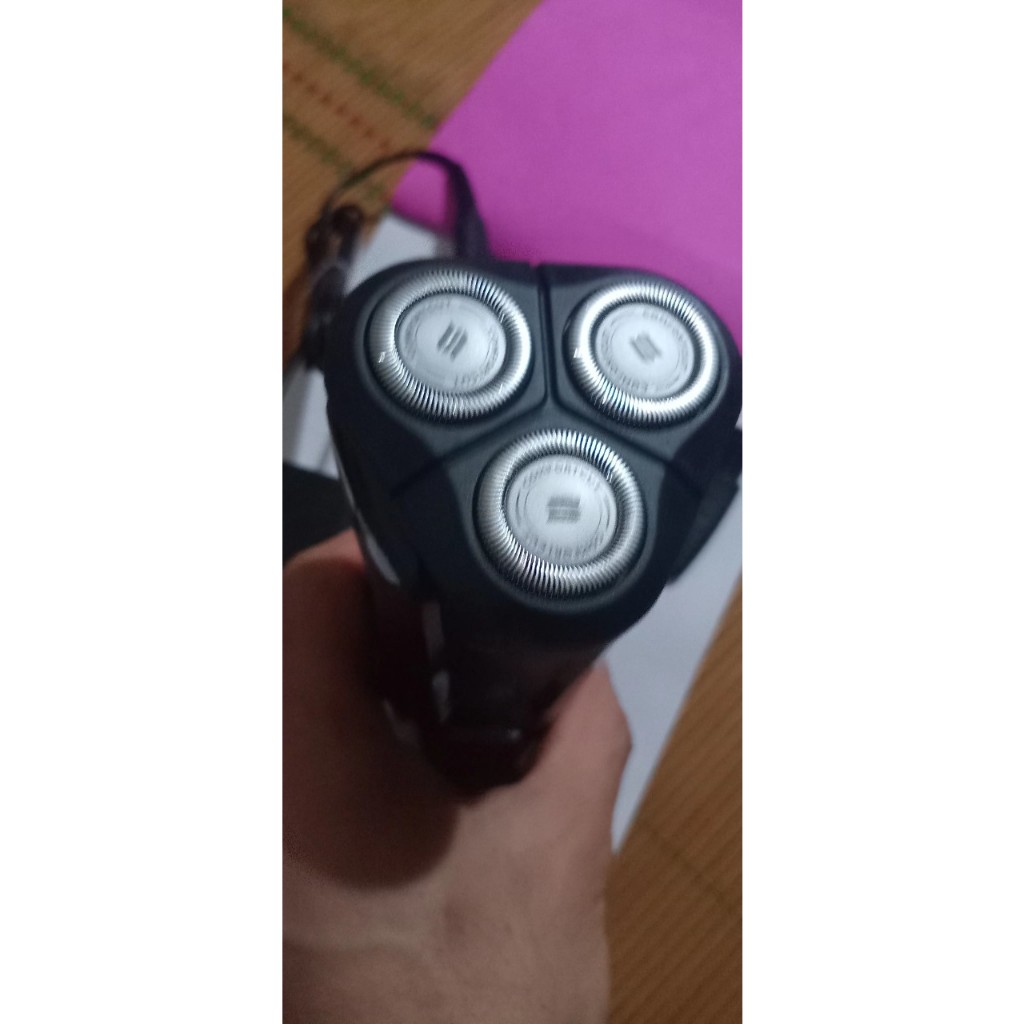Máy cạo râu cao cấp Philips S1010 -cao cấp – Sử dụng hiệu quả – Bảo hành 12 tháng.